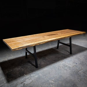 Live Edge Black Walnut Expandable extendable Dining Table, a true centerpiece for any dining space! Having the ability to increase or decrease the length of table as needed was a true game changer when it came to live edge tables.