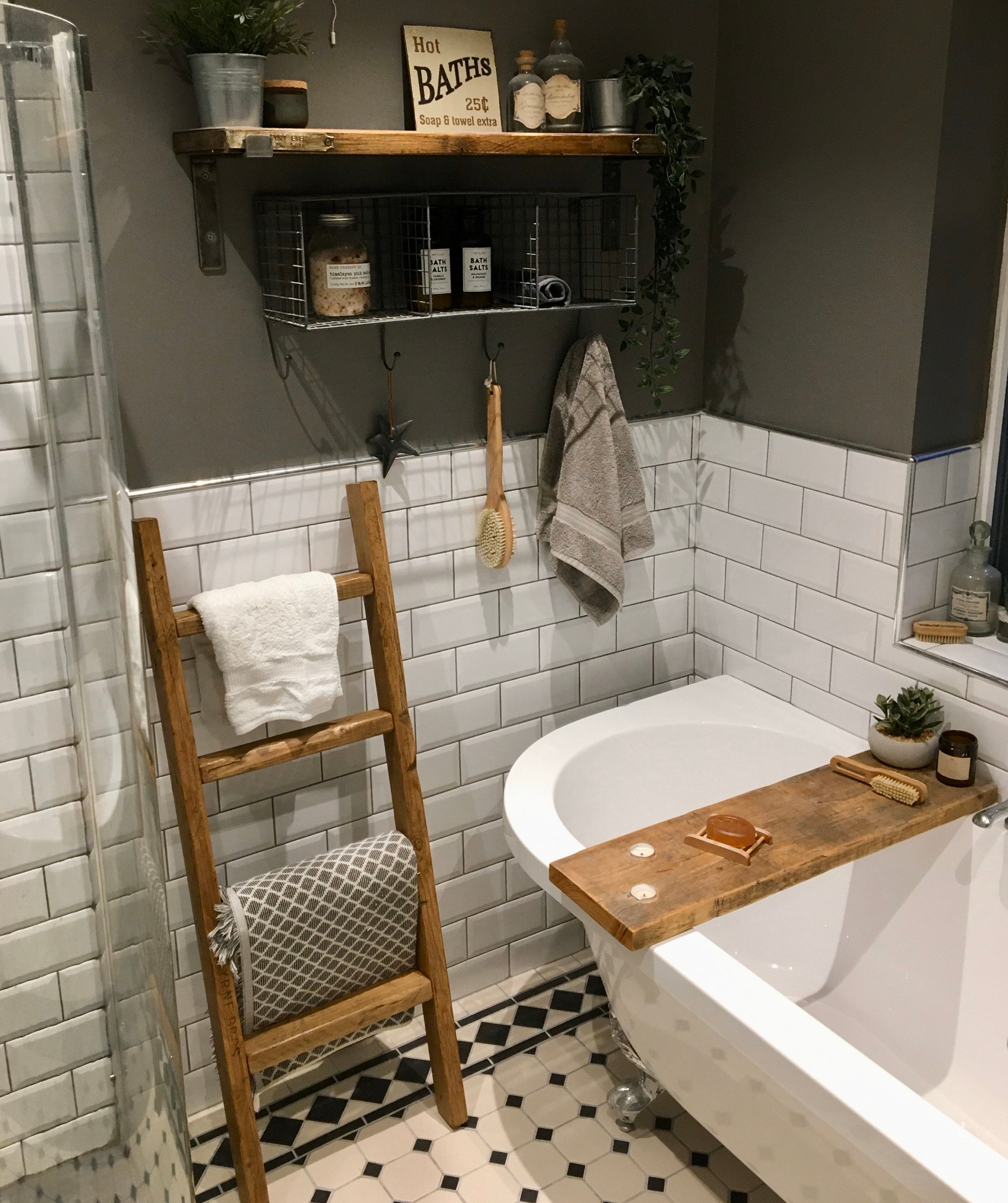 Blanket ladder in bathroom hotsell