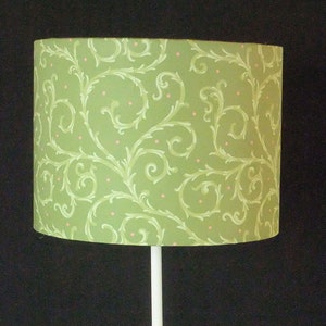 Abat-jour, vert, vrilles, 30 cm, Mako satin, lampadaire, lampe de table, style vintage, style maison de campagne