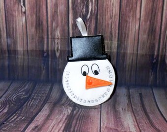 ITH Snowman Countdown Hanger - Christmas Countdown - Embroidery Design - Days Until Christmas Counter