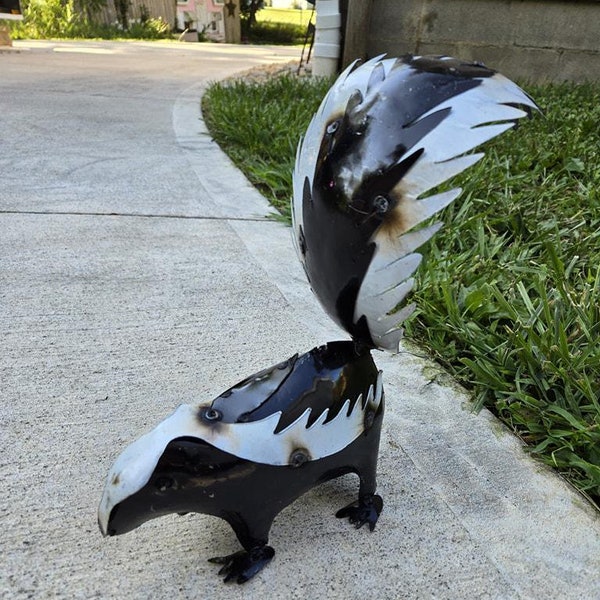 Handmade Metal Baby Skunk Recycled Material Animal Outdoor Garden Decor Decoration Eco Friendly Possum Raccoon Mouse Opossum Black White