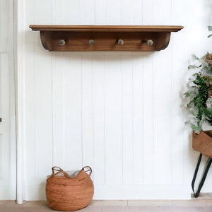 Solid Wood Wall Shelf with 4 Peg Rail