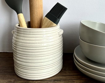 Cream Ribbed Stoneware Pot Cream Kitchen Utensil Pot Holder - Home Decor - Ceramic Pot - Kitchen Decor