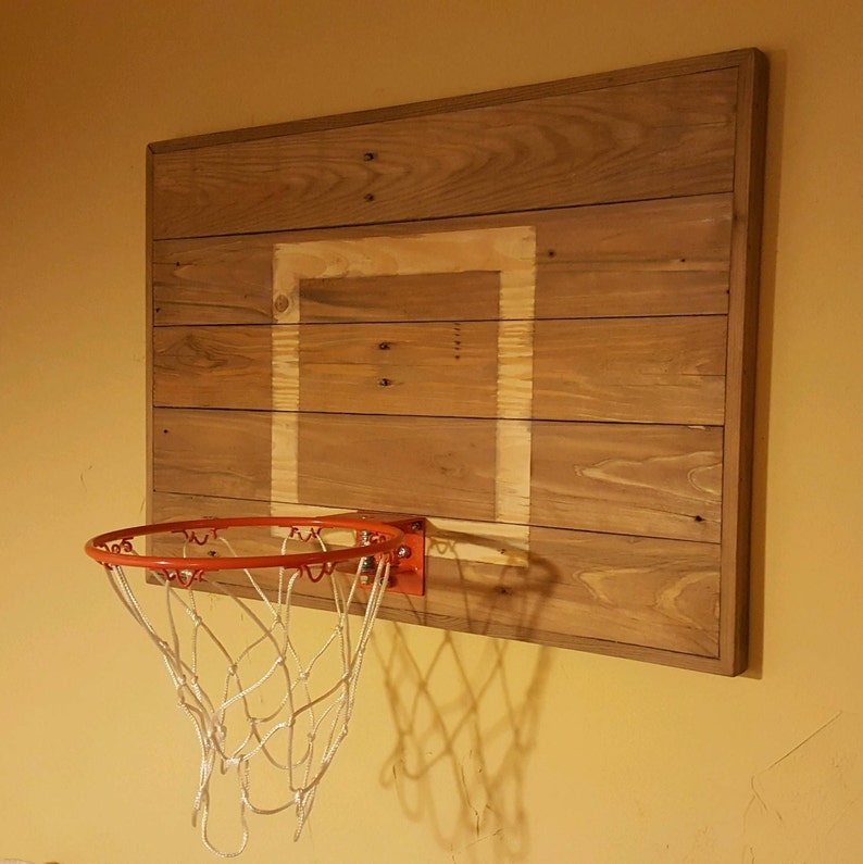 Fabriquer Un Panier De Basket En Bois Panier de basket-ball en bois de palette récupéré | Etsy