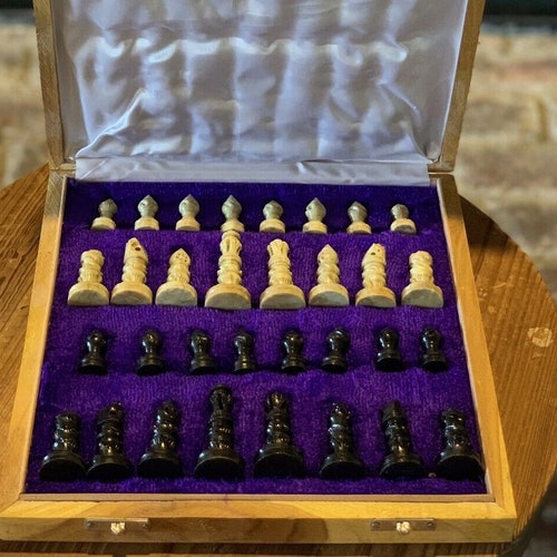 Marble Stone Unique Hand Carved Chess Set Portable Board Storage Box 10”x10” 