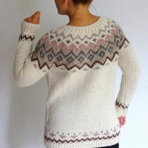 🧶 Features:
Hand-knitted with premium, warm wool
Classic yoke design inspired by traditional Icelandic/Nordic motifs
Super soft and breathable – ideal for layering or wearing solo
Ribbed cuffs, hem, and neckline for comfort and durability
One-of-a-kind craftsmanship – made with care and love
🎁 Perfect as a gift for winter birthdays, holidays, or just because.
🧼 Care: Hand wash cold, lay flat to dry