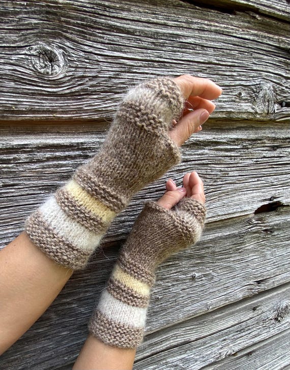 Hand Crafted Fingerless Gloves Hand Knit Warmers Hat Mitts Winter Wear Essential PESAAT Knit Arm Warmers Faux Fur Fingerless Gloves for Women  main image 3