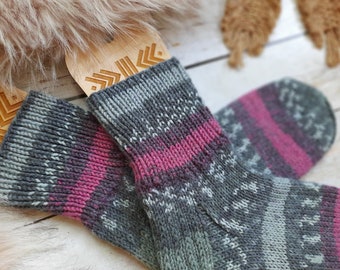 Ready to ship, Knitted bulky socks, Colour work Wool socks, Hand knit unisex socks, EU 37/38 size, Winter wool socks