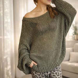 chunky knit sweater texture detail handmade knit