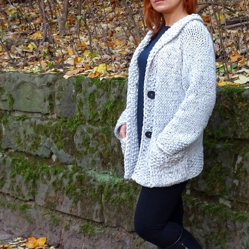 Hand knitted cardigan with pockets.

Practical, warm and comfortable! 
Great addition to your everyday clothing. 
Suitable for spring/autumn/winter.