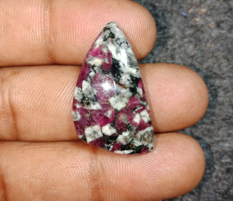 Natural Eudialyte Cabochons For Jewelry making Loose stone 23 Ct {29 X 16} mm 3376