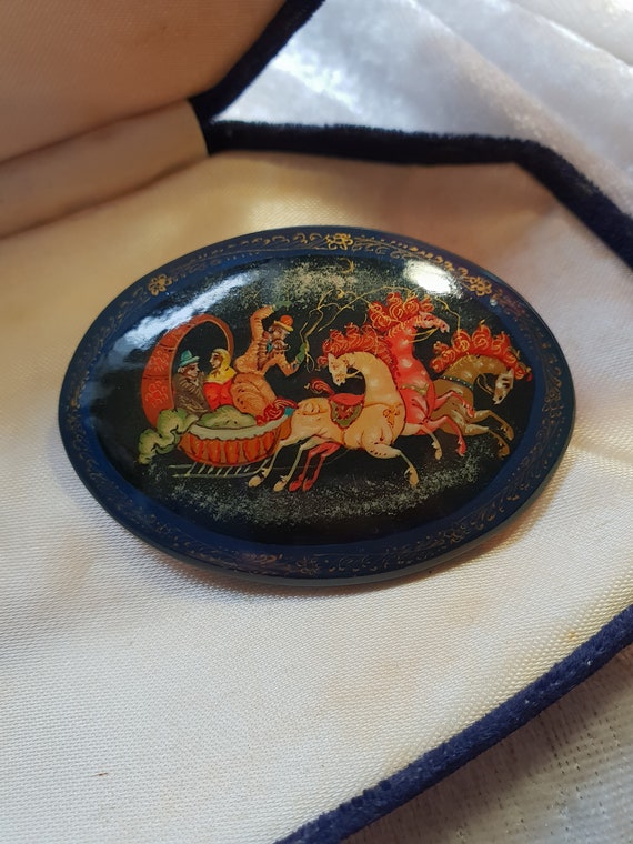 Beautiful Old Russian Papier Mache 'Fairytale' Bro