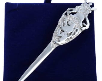 Lady Ann of Glencoe - Pin Collection - Kilt Pin Triangular Shield