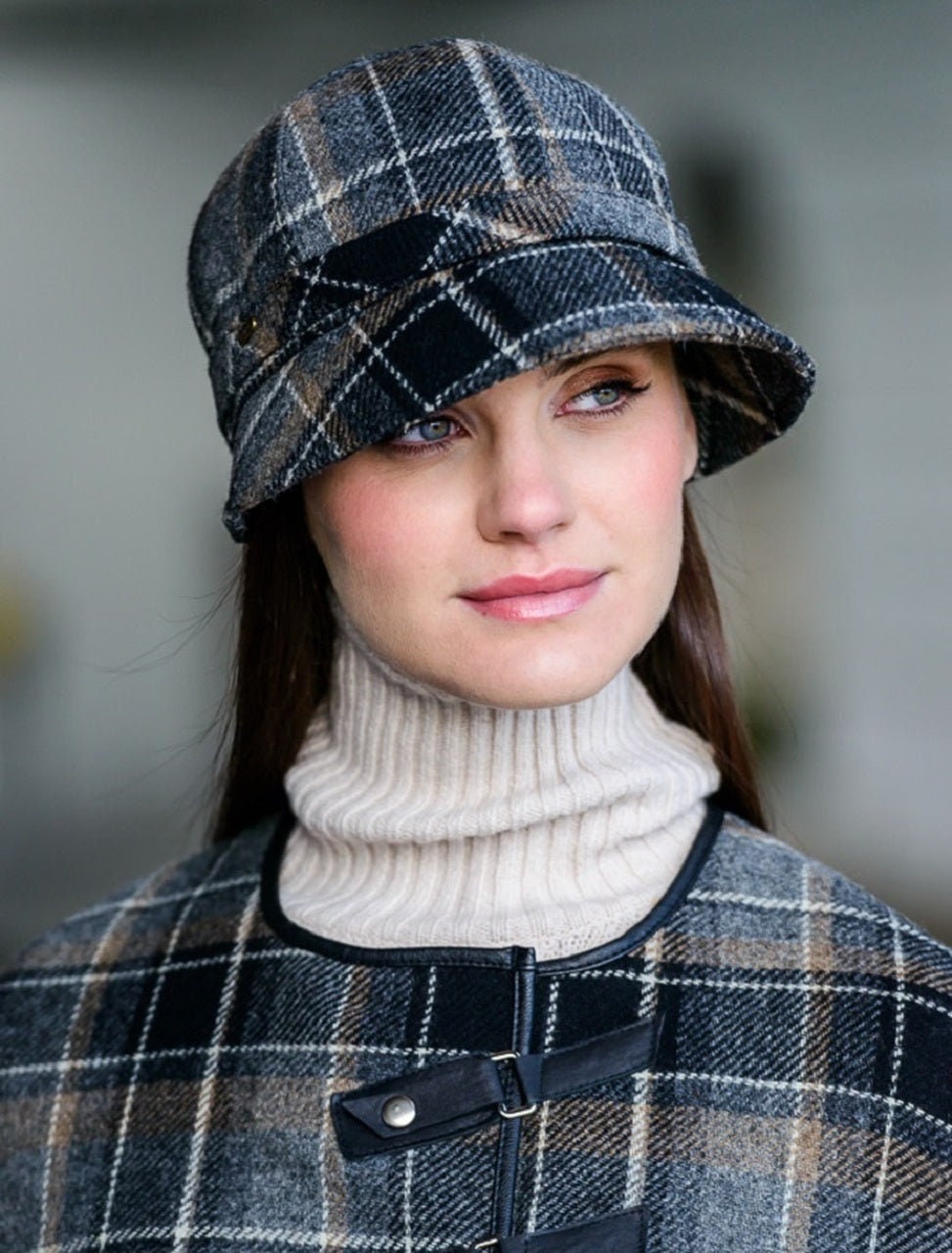 Ladies Tweed Flapper Cap Gray \u0026 Black 