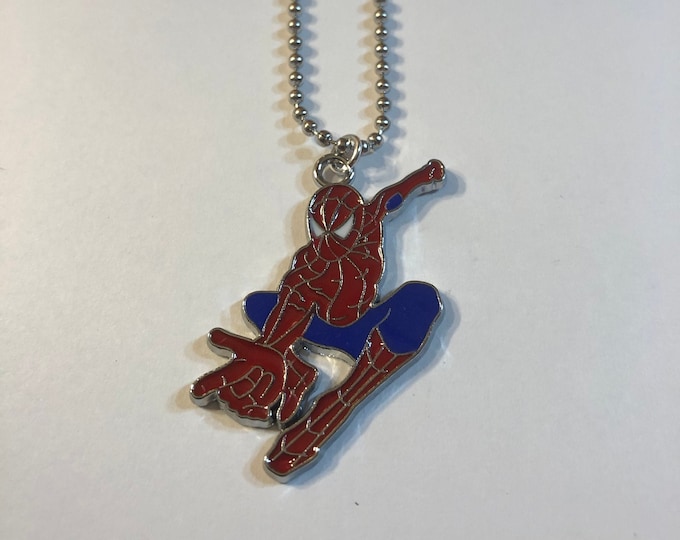 Large 2" Spider Superhero Pendant Medallion Necklace Chain Medallion Gift Box