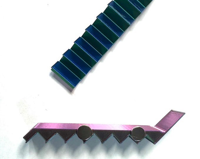 Magnetic Jumping Spider Stairs Steps Decor Many Colors 4.5"x1"