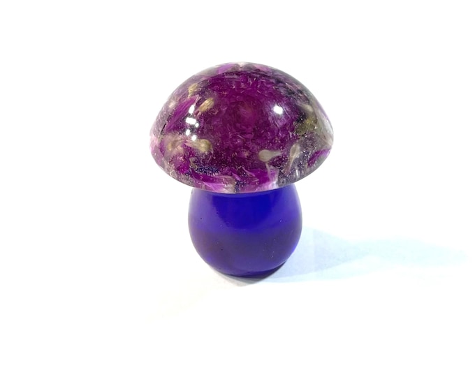 Boho Hippie Mushroom Decor Totem Statue, Dried Flowers- Lavender, Gomphorena, Purple @2 Inch, Resin Handmade & Painted