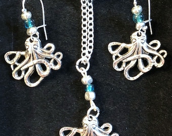 Octopus Steampunk Ocean Silver Green Necklace with or without beading 18" Chain NEW Gift Boxed