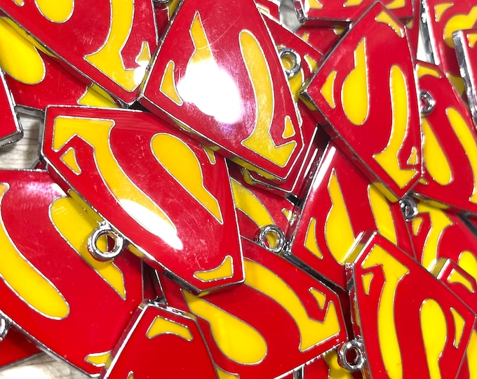10 Pieces Silver Plated Superman @1.50 inch, Charms only, IMPERFECT, CLEARANCE, Free Ship USA