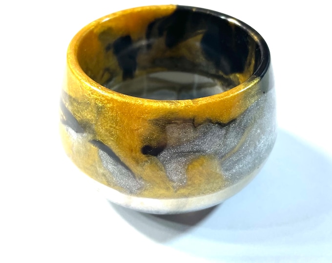 CUSTOM Available Random Resin Drip Trinket Tray, Dish, Bowl, Catchall, Pearlized Black, Gold, White 3x2 Inch, Resin Handmade