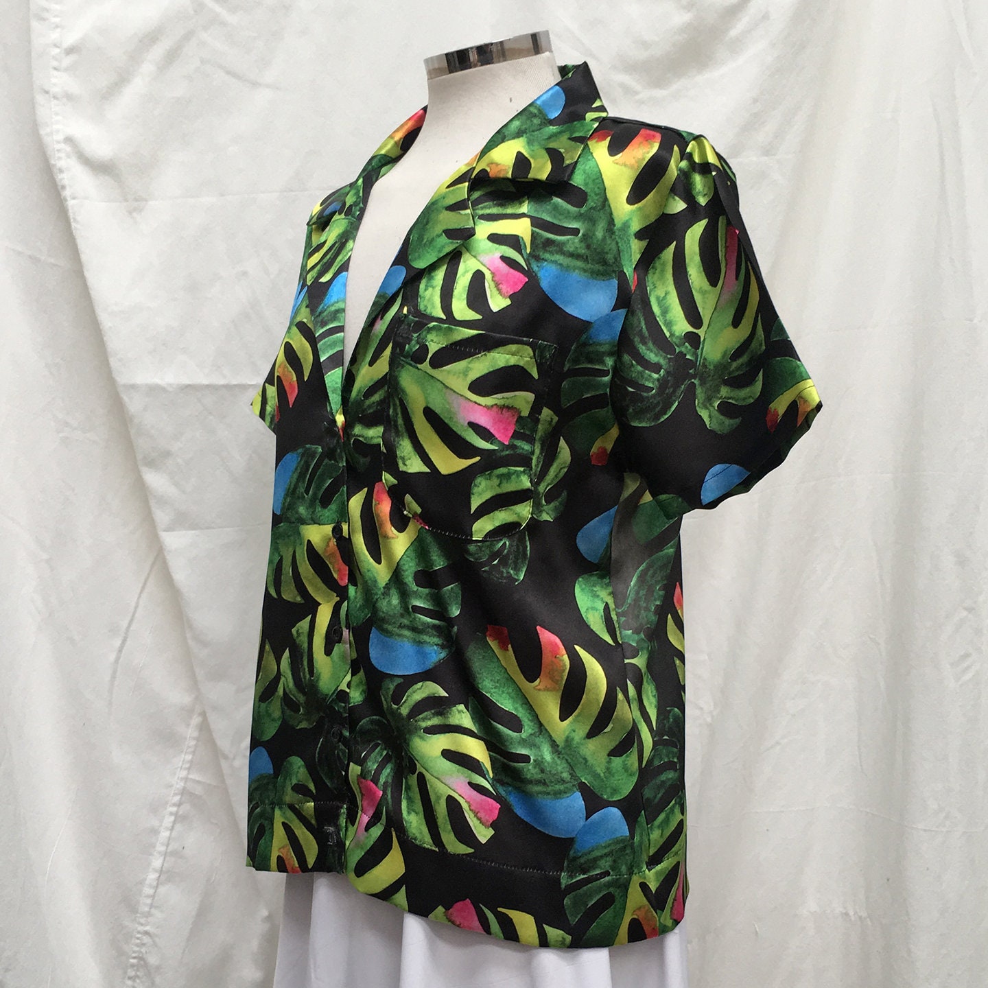 Women's Hawaiian Aloha Shirt. Green Floral Printed - Etsy
