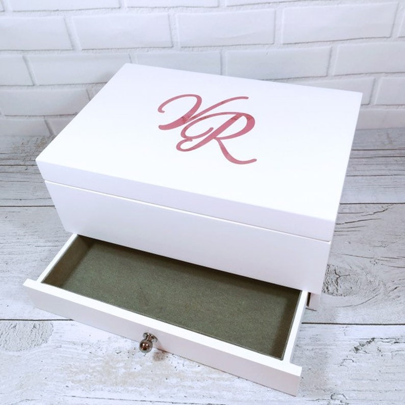 jewelry box for girlfriend