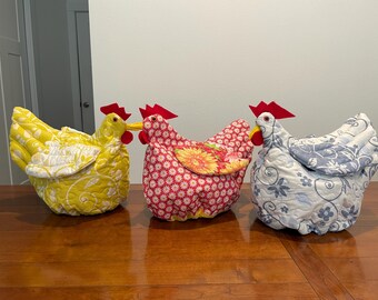 Set Aus 2 Staubschutz-Abdeckungen Für Küchengeräte – Huhn/Hahn Blumenmuster, Waschbar (Größe L)
