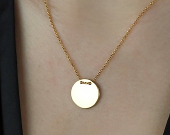 Custom Disc Necklace, Initial Round Coin Pendant, Personalized Gold Circle Necklace, Layering 9K/14K Solid Gold Engraved Coin Necklace