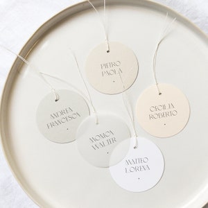 Round Place Cards / Name Tags with Fine Twine