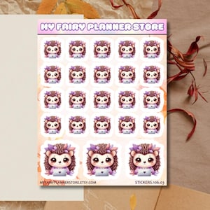 Può includere: Foglio di adesivi con simpatici ricci cartoon con dettagli viola. Gli adesivi hanno uno sfondo bianco e riportano le scritte "My Fairy Planner Store" e "Stickers 106.03".