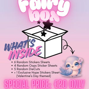 Può includere: Una grafica rosa e viola che promuove una "Fairy Box" con il testo "What's Inside" e un elenco di contenuti, tra cui fogli di adesivi e fustellati. Un gufo dei cartoni animati è presente a destra.