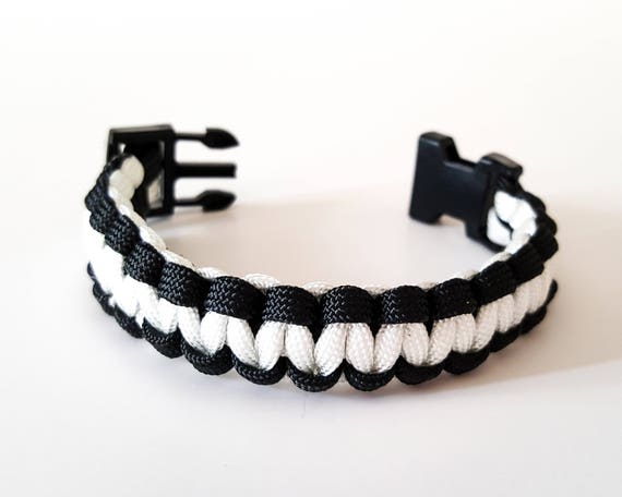 black paracord bracelet