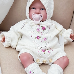 Baby knitted set 3 in 1 . Long sleeve romper, bonnet and socks . Baby girl . Photo props . Baby flower set . Baby girl outfit