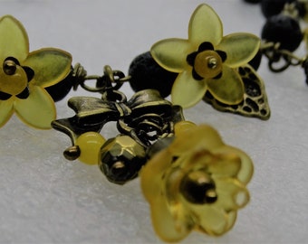 Spring flower necklace