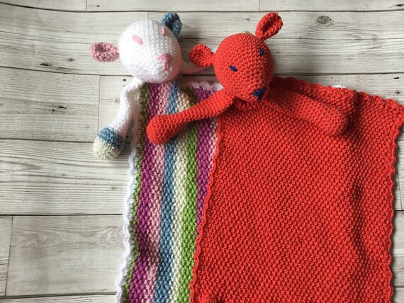 crochet taggie blanket