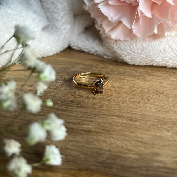 Bague en plaqué or 24 et zircons • gold filled • red • blue • cristal • rose • antique rose • brown quartz •