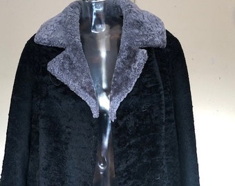 Vinatge Luxurious beautifully made Sheepkin Coat