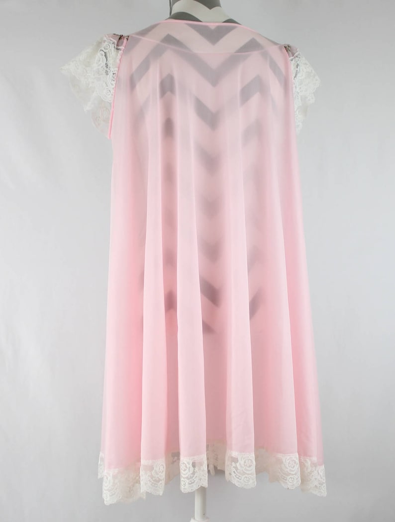 Vintage 1960/'s Miss Elaine Embroidered Sheer Nightgown and Robe Set Pink with White Lace Trim