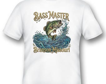Bass Master Branson Missouri fischt schwarzes oder weißes T-Shirt. Barsch Angeln