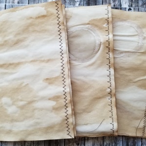 6 páginas de diario basura con bordes cosidos y decorativos, estilo vintage, teñidas en café.