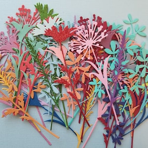 Wildflower Stems #2 Die Cuts Tim Holtz para diários, etiquetas, enfeites, cartas de bolso, diários de sucata e qualquer outro artesanato.