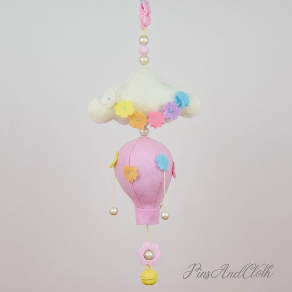 newborn pram toys