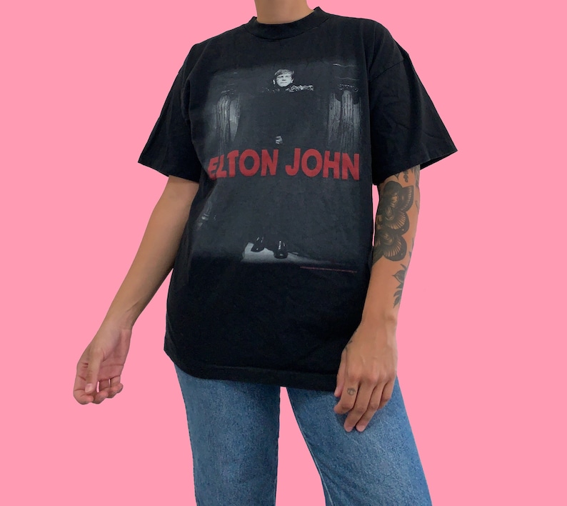 Vintage 1997 Elton John Shirt VTG 90s Single Stitch Music Tshirt Pop Culture Band Tee Size Large Unisex Adult