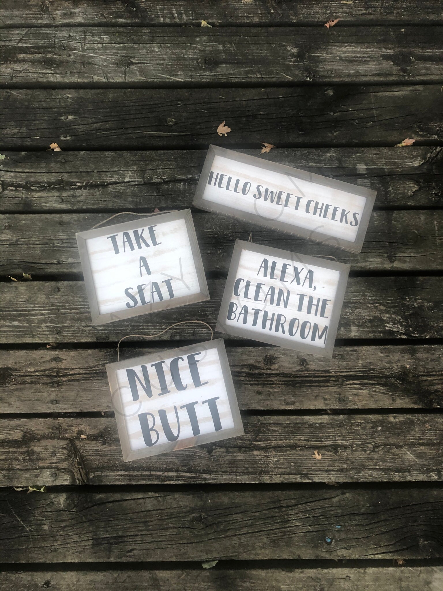 Divertidos letreros de baño pequeño Tome un asiento a | Etsy