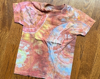 Kids Ice Dyed TShirt Size Medium Youth