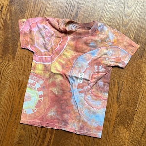 Kids Ice Dyed TShirt Size Medium Youth