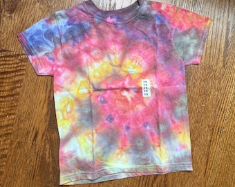Kids Ice Dyed TShirt Size Small Youth