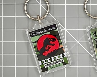 TLW: Jurassic Park Mercedes Keychain