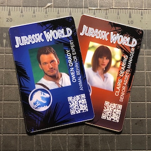 Jurassic World Owen Grady & Claire Dearing ID Set image 1