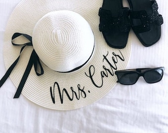 Floppy Beach Hat Personalize Bride, honeymoon beach hat, Custom Personalized Beach Hat, Honeymoon Must Have Honeymoon Gift mrs beach hat